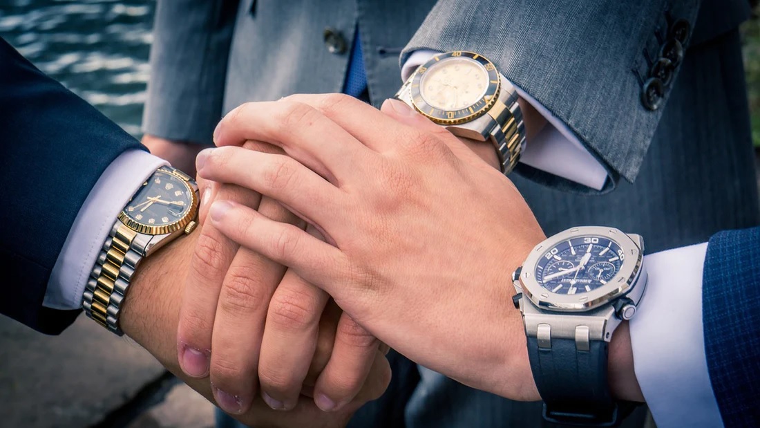 Luxury watch dealer nassau county