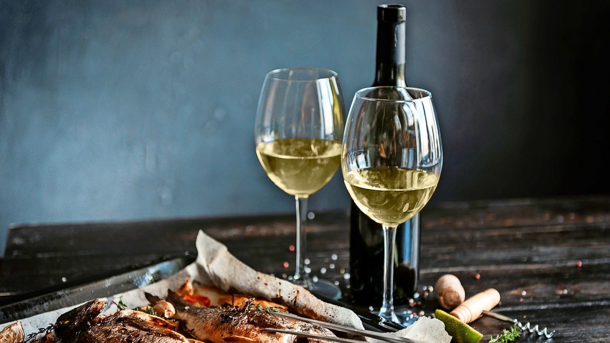 Best White Wines for Special Occasions and Memorable Moments